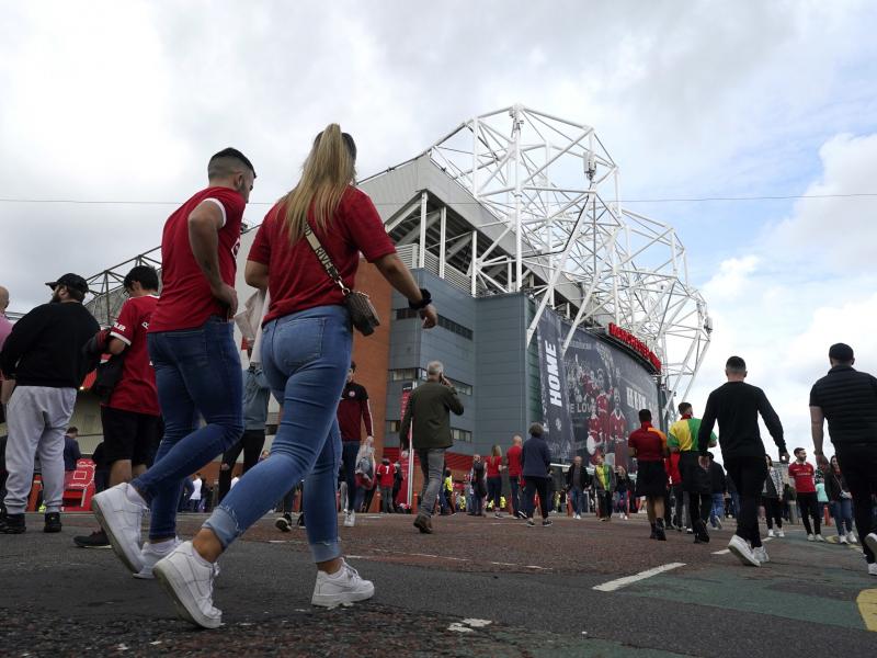 Old Trafford's capacity could rise to 80,000