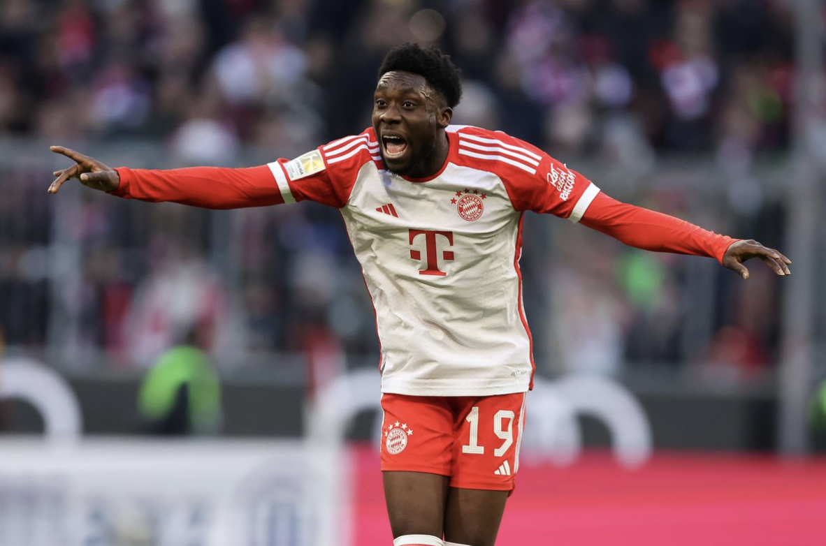 Davies currently only has a 1-year contract left with Bayern