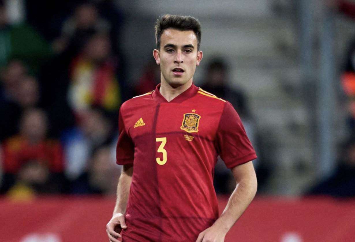 Join the Spanish national team in major tournaments