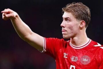 Actions of Hojlund after the match, which angered many MU fans.