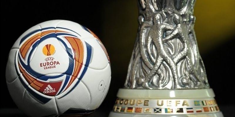 Explain the concept and meaning of betting odds in the Europa League.