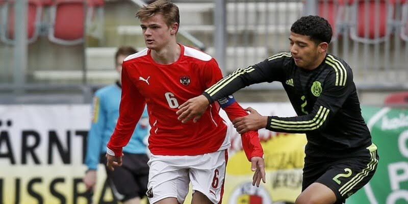 player Lukas Fahrenberger